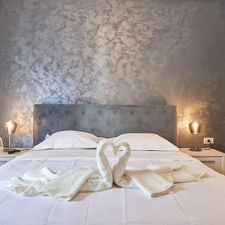 Grup Santorini Aparthotel